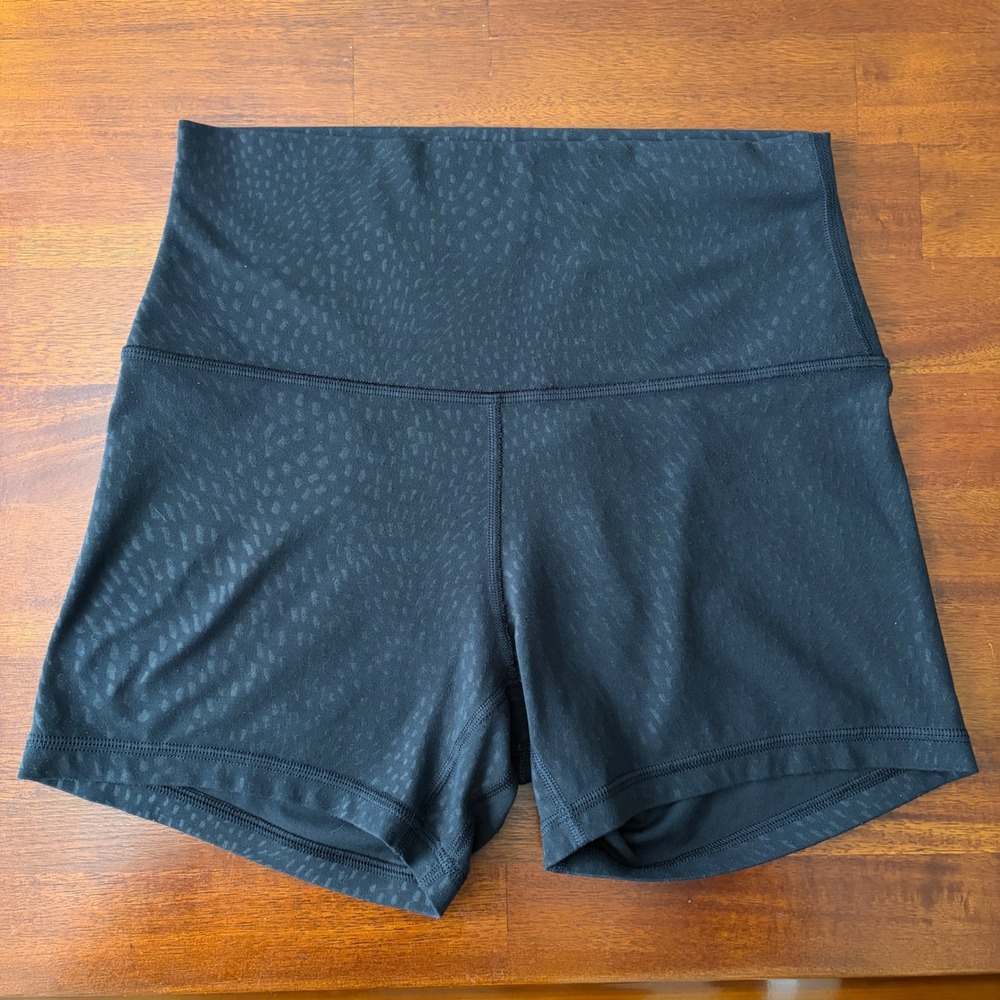Lululemon Align High Rise Short 4" Black Jewel Emboss Bike Shorts 6 W7BTTS - Picture 3 of 8